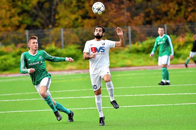 Bild 10: FC Erzingen gewinnt das Spitzenspiel mit 5:3 beim FC Zell &ndash; und wir haben Bilder!
