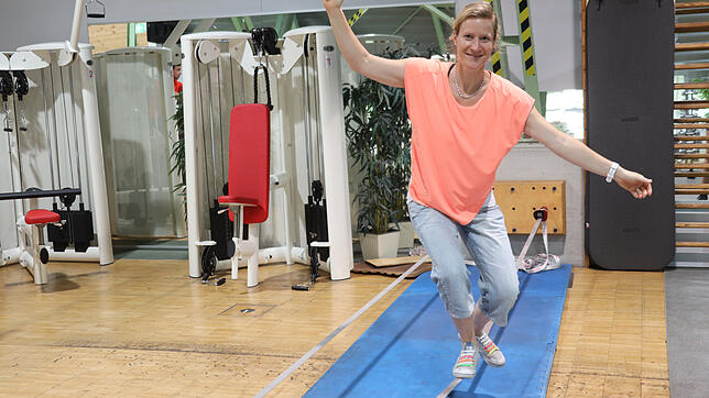 Sandra Reichmann schwört auf ein funktionales Training. Dafür eignen sich Übungen, die in einem labilen Zustand durchgeführt werden ...
