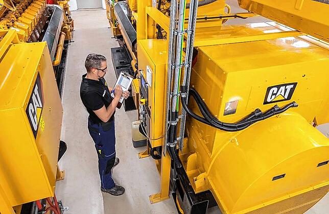 Der Zeppelin-Konzern vertreibt und wartet Großmotoren der US-Marke Caterpillar. Zudem ist er im Anlagenbau tätig und bietet ...