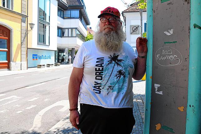 Der 63-jährige Obdachlose am Landungsplatz.