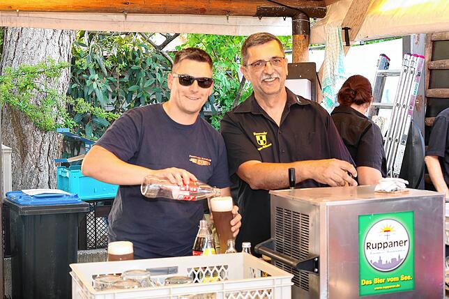 Bild 26: Es wird weiter gefeiert - alle Fotos vom Dettinger Dorffest am Samstag