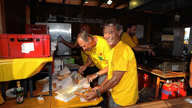 Bild 27: Das Wein- und Fischerfest 2022 ist gestartet. Hier sind die Bilder des ersten Abends