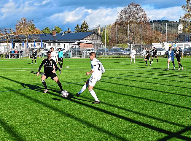 Bild 15: Die besten Bilder der Bezirksliga-Partie zwischen dem FC Hilzingen und dem SV Mühlhausen