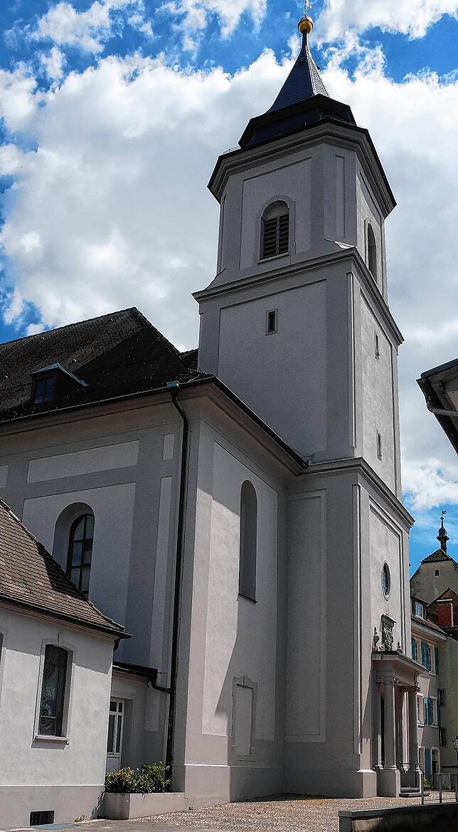 Schöner Anblick: Blick auf den Turm der Waldshuter Liebfrauenkirche, in dem in absehbarer Zeit drei neue Glocken hängen werden.