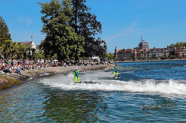 Bild 35: Spektakulär! Die besten Fotos der Wasserski-Show im Konstanzer Trichter