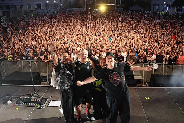 Bild 6: Skunk Anansie rockt Markdorf: 2500 Fans feiern furiosen Open-Air-Auftakt – die besten Bilder!