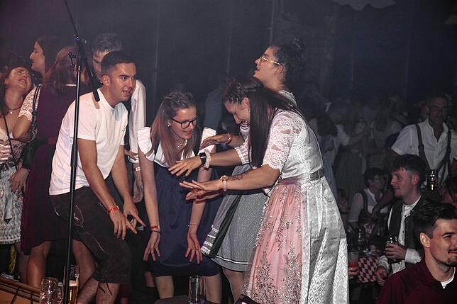 Bild 16: Die besten Bilder der Alpenparty in der Zoznegger Weiherbachhalle in der Gemeinde Mühlingen