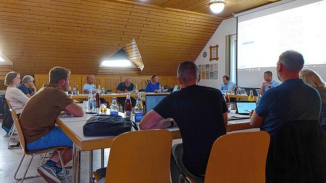 Die Leibertinger Gemeinderäte wünschen von Bürgermeister Stephan Frickinger valide Übernachtungszahlen sowie eine Aufstellung der ...