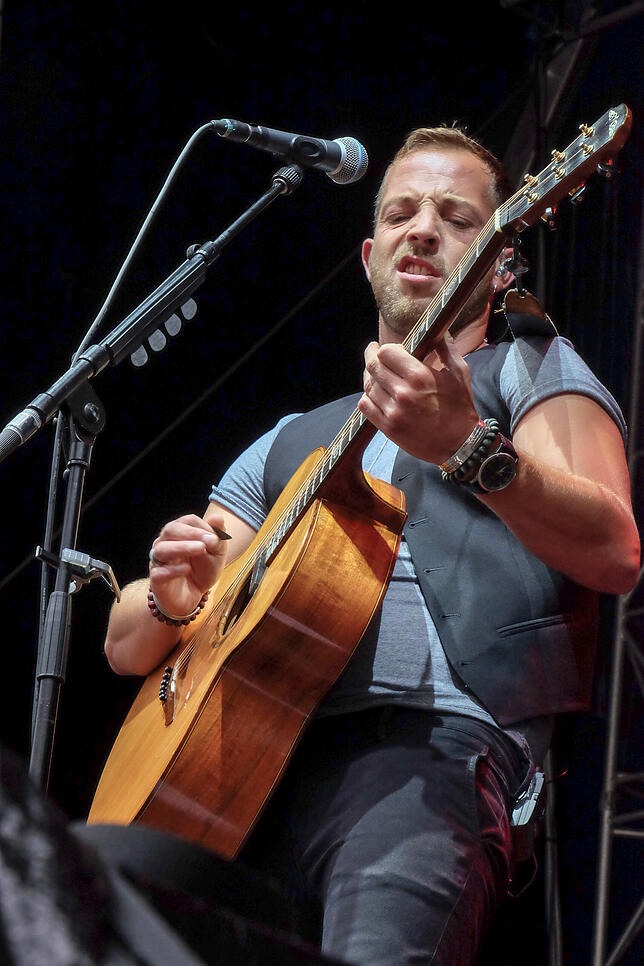 Bild 4: Bilder vom James Morrison Konzert beim Hohentwielfest