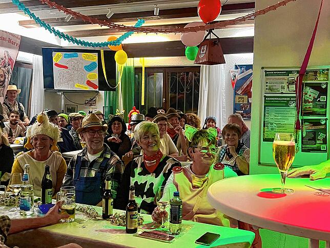 Bild 15: Beim Kappenabend in Donaueschingen wird die Sau herausgelassen: Das sind die schönsten Impressionen