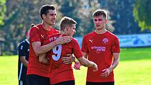 Bild : FC Hochrhein besiegt den FC Wallbach deutlich mit 4:0 &ndash; und wir haben die Bilder!