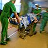 Öffentlich geführte Krankenhäuser kommen finanziell immer stärker unter Druck. Denn sie müssen auch die Patienten aufnehmen, deren ...