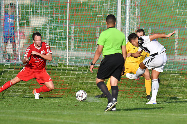 Bild 19: SV 08 Laufenburg kassiert mit 1:3 die erste Saisonniederlage beim SV Au-Wittnau &ndash; und wir haben die Bilder!
