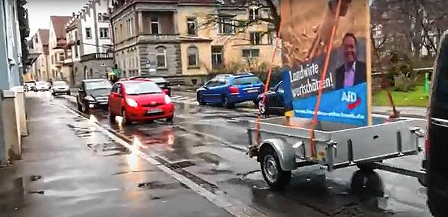 Bild 1: Fahren die Querdenker nun öfter hupend durch die Stadt? Erlaubt ist das Hupkonzert auf jeden Fall