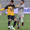 In Aktion: Varol Tasar (rechts), Fußball-Profi beim FC Aarau, im Zweikampf mit dem Schaffhauser André Goncalves.