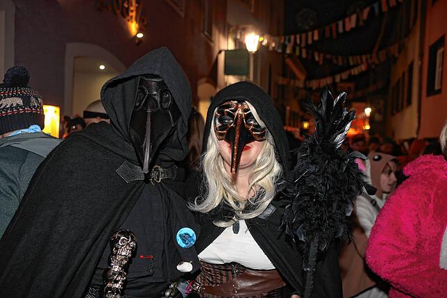 Bild 5: Konstanzer Straßenfasnacht 2025: Am Rosenmontag steigt die Stimmung nochmals
