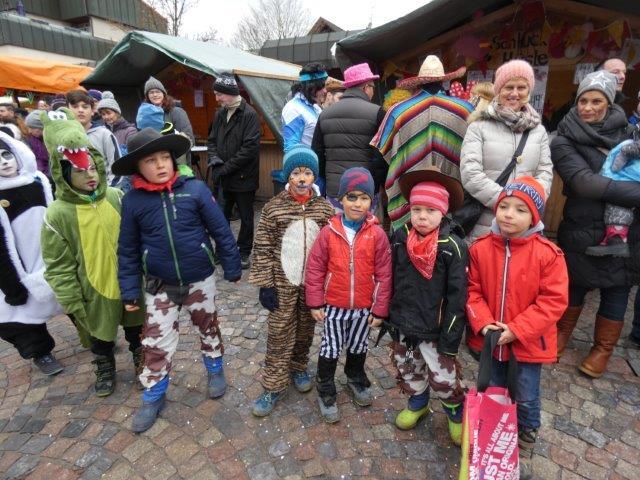 Bild 5: Teil 1: Bildergalerie zum Albbrucker Narrentreffen am 2. und 3. Februar 2019