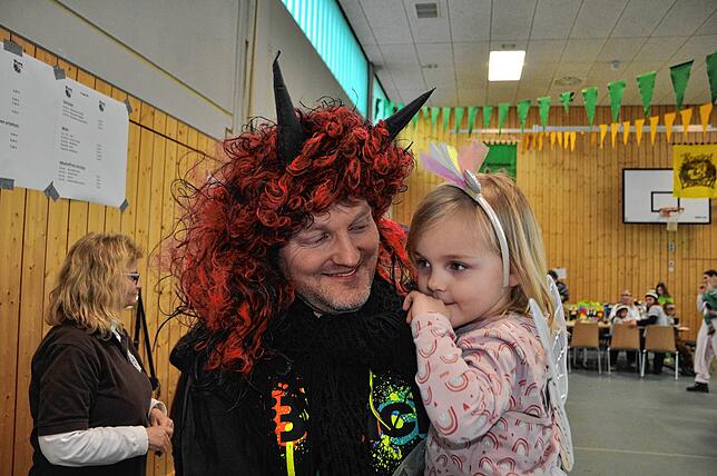 Bild 25: Viel Spaß beim Kinderball in Leimbach