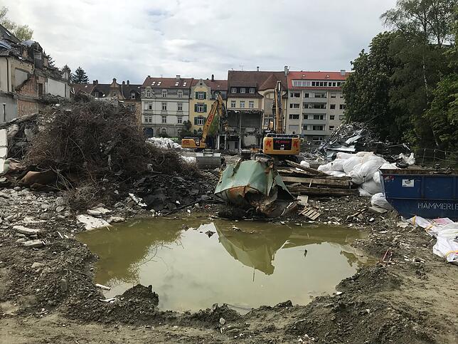 Bild 20: Chronologie eines Abrisses: Wir haben den Rückbau des Vincentius-Krankenhauses in Bildern und Videos begleitet