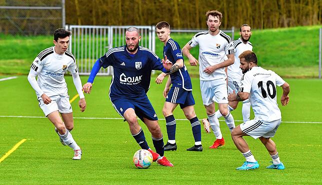 Bild 13: U23 des SV 08 Laufenburg gewinnt Kellerderby beim SV SV Blau-Weiß Murg &ndash; und wir haben Bilder!