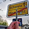 Einfach mit dem Joint (der auf dem Symbolbild enthält übrigens keine berauschenden Stoffe) über die Grenze laufen? Das ist nicht ...