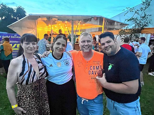 Bild 4: Zwischen Musik und EM – Der Freitag beim Dorffest Lienheim