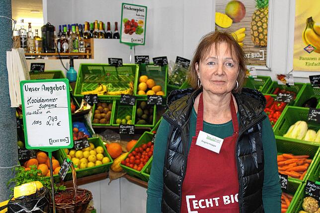 Angela Hoppe, Betreiberin von Natur- und Feinkost Hoppe, in ihrem Laden.