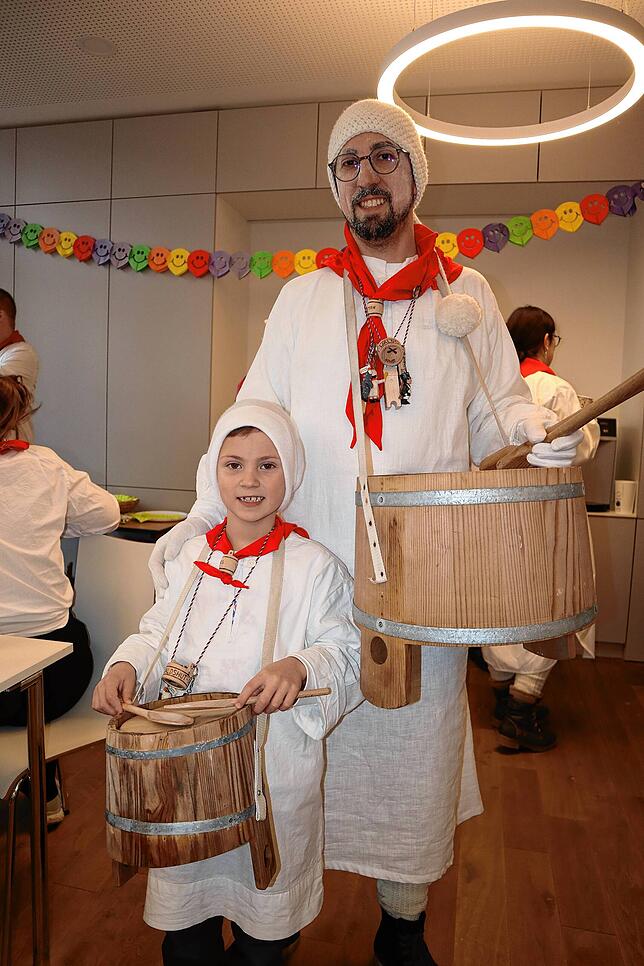 Simon Riegger hat seinen Sohn Hannes aus der Schule getrommelt.