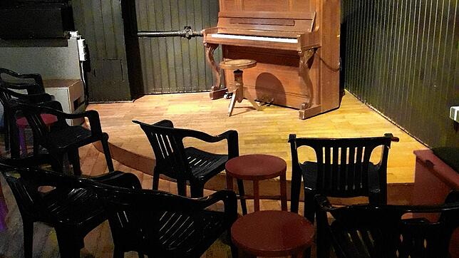 Verwaist ist seit März die Bühne im kleinen Jazzkeller in der Villinger Innenstadt, wo seit 1961 regelmäßig Konzerte stattfinden. ...