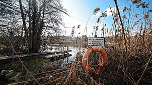 Das Buchenseebad in Güttingen: Ein Bewerber möchte für die kommende Badesaison die Pacht und Badeaufsicht übernehmen. Nun muss der ...