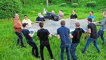 Nachwuchs gibt es beim Oberalpfener Narrenverein, den Leiterbachpiraten. Beim Rütteltest müssen die Neulinge unter Beweis stellen, dass ...