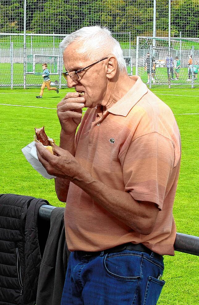 Bild 18: TSV Aach-Linz besiegt im Spitzenspiel den FC Öhningen-Gaienhofen mit 2:1. Die besten Bilder!