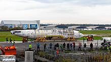 Letzte Reise der „Landshut“: Der Rumpf der einstigen Lufthansa-Maschine, die 1977 von Terroristen entführt worden war, wird auf dem ...