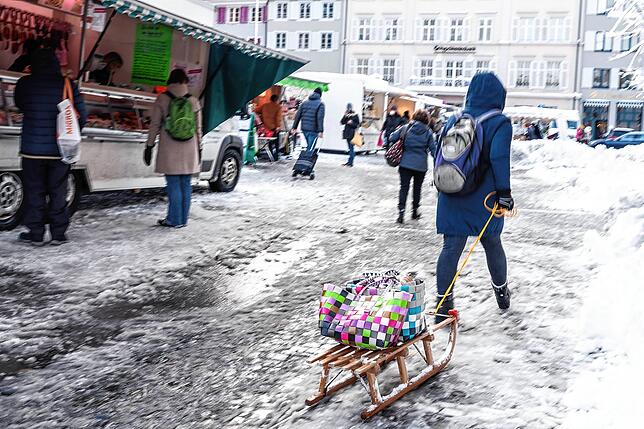 Bild 12: Dick verschneites Konstanz: Und dann kam die Sonne ... &ndash; die schönsten Bilder vom Freitag