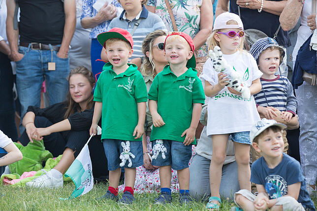 Bild 10: Stehempfang beim Seehasenfest in Bildern