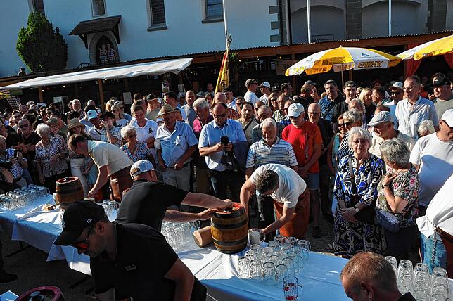 Bild 20: Sonnenstrahlen und Feststimmung in Markdorf