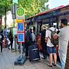Seit Montag müssen Bahnreisende den Schienenersatzverkehr zwischen Friedrichshafen und Ravensburg nutzen. In Friedrichshafen ist die ...