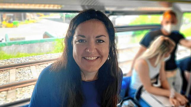 Anna-Maria Huber will eine Radtour um den Bodensee machen. Das Neun-Euro-Ticket kommt ihr da gerade recht