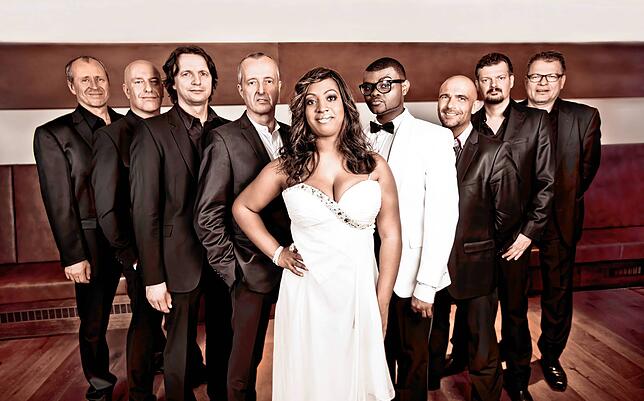 Soul Kitchen gelten als Stimmungsgarant. Sie waren bereits bei der Festival-Premiere am Start. Das Repertoire von Soul Kitchen erstreckt ...