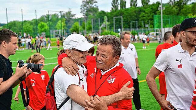 Bild 6: TuS Binzen steigt erstmals in die Landesliga auf – und wir haben Bilder!