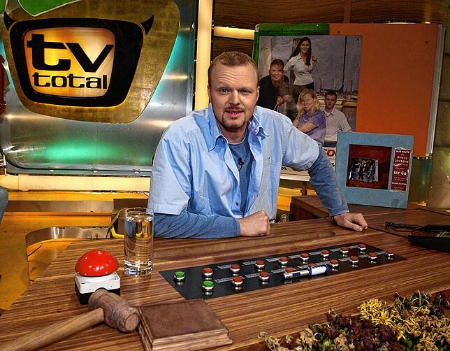 Stefan Raab 2002 bei „TV total“ (ProSieben) – zu der Zeit galt er als einer der erfolgreichsten Entertainer Deutschlands.