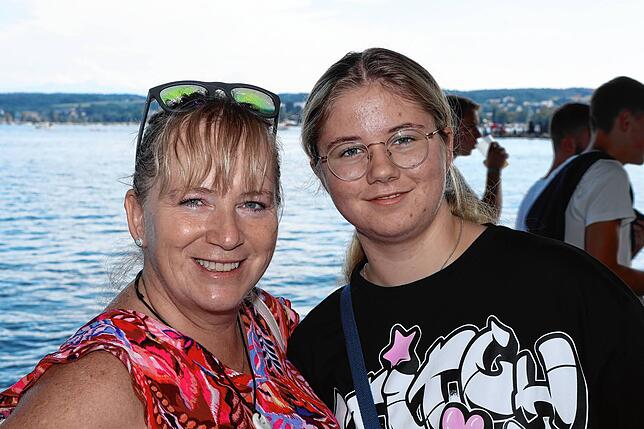Bild 15: Beim Seenachtfest 2023 treffen sich im Stadtgarten und an der Seestraße alle Generationen