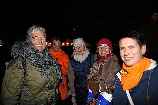 Bild 13: Dem Wasser entstiegen &ndash; Seegeister starten in die Fasnacht. Alle Foto gibt es hier