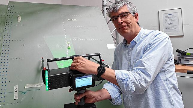 Mit seinem Produkt hilft das Unternehmen 8Tree Weltkonzernen wie Boeing, Flugzeuge sicherer zu machen. Der technische Geschäftsführer ...