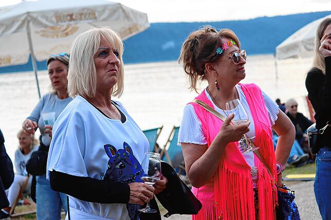 Bild 17: Mitreißender Auftakt beim Sound Beach Festival – ABBAmaniac liefert Hit auf Hit