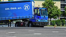 Ein ZF-Demo-Truck zeigt in Friedrichshafen neue Fahrfunktionen. Die Nutzfahrzeugsparte des Zulieferers ist seit diesem Jahr ein globaler ...