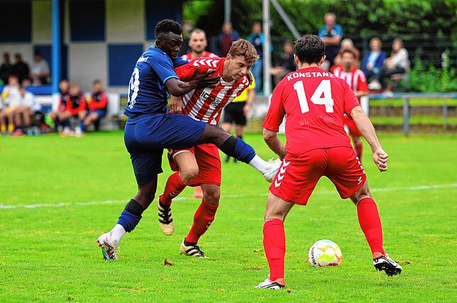 Bild 6: Die besten Bilder vom Verbandsliga-Duell zwischen SC Konstanz-Wollmatingen und dem SC Pfullendorf
