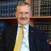 „Für einen qualifizierten Mietspiegel müssen neben Mietern auch Vermieter befragt werden“, sagt Bernhard Hertrich, ...