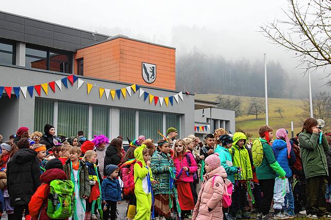 Bild 10: Schmutziger Donnerstag in Eggingen: Die schönsten Bilder vom Fasnachtstreiben