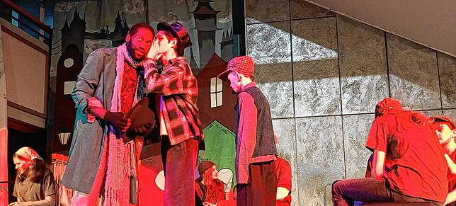 Bild 7: Großartiger Auftritt des Musical „Oliver Twist“ – Teil 1